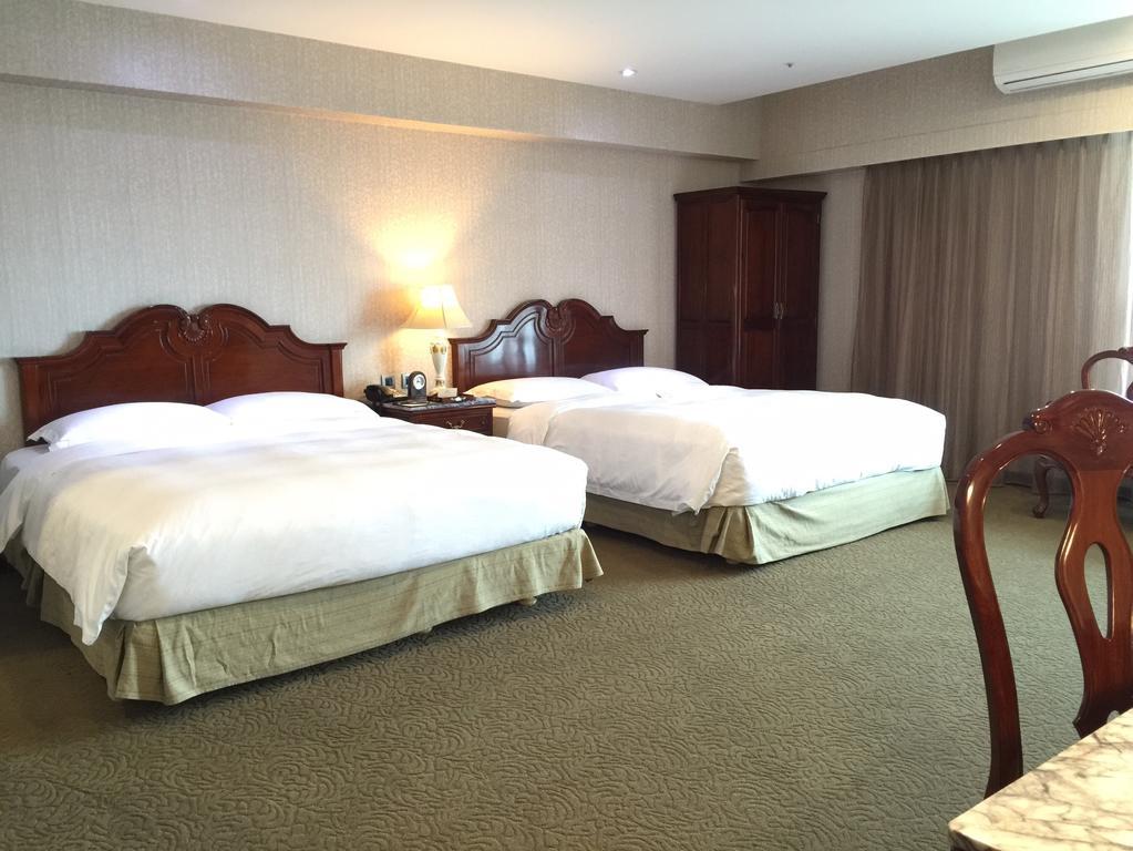 Royal Seasons Hotel Taichung‧Zhongkang Екстер'єр фото