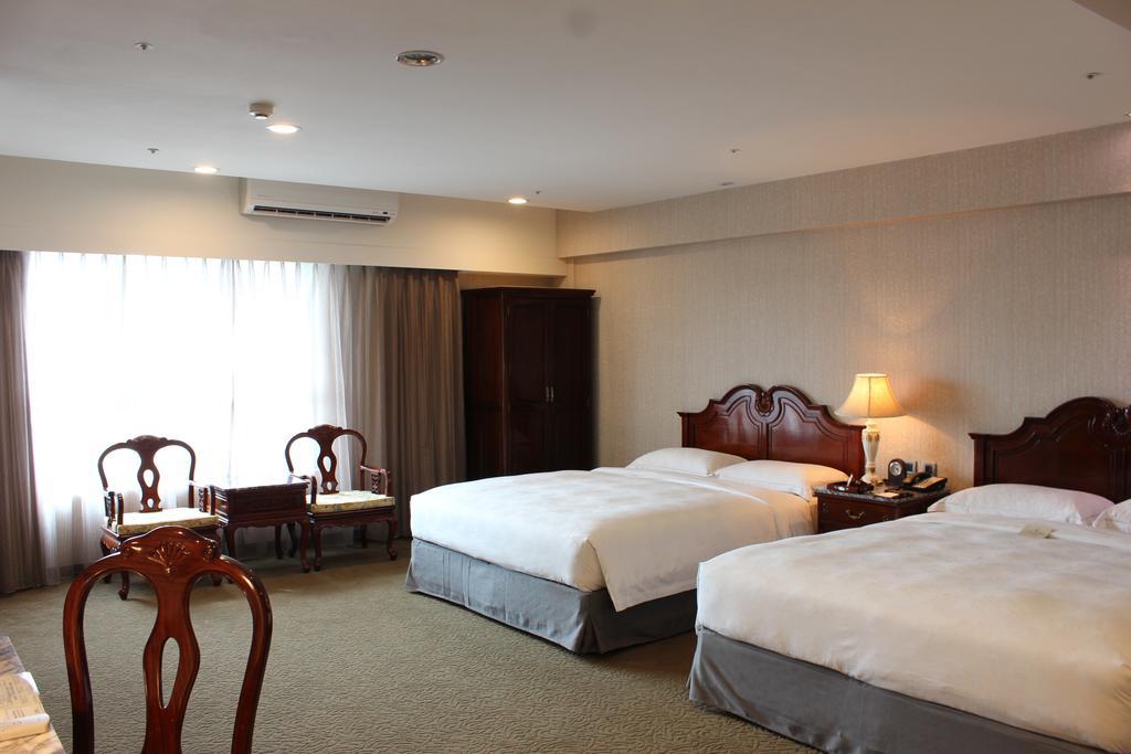 Royal Seasons Hotel Taichung‧Zhongkang Екстер'єр фото