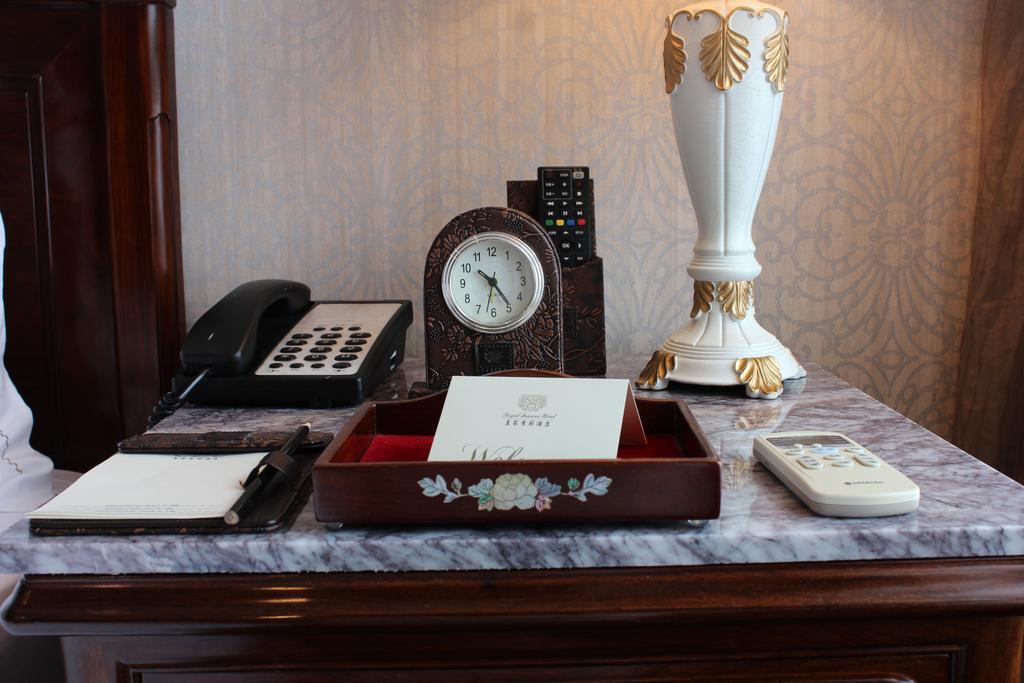 Royal Seasons Hotel Taichung‧Zhongkang Екстер'єр фото