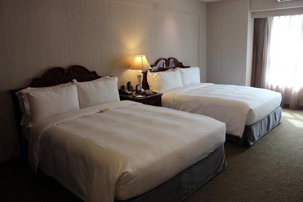 Royal Seasons Hotel Taichung‧Zhongkang Екстер'єр фото